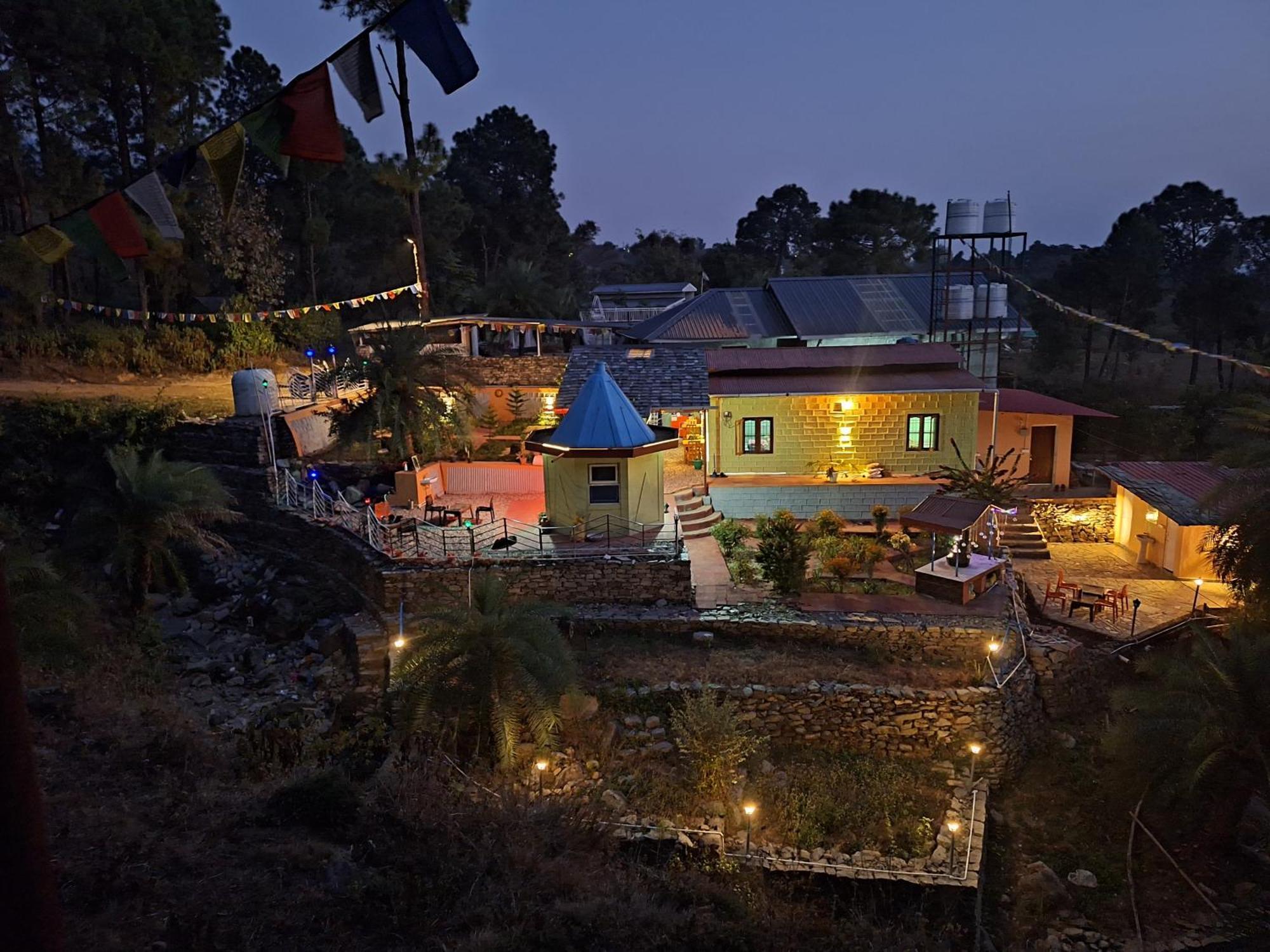 Tathastu Bir -Homestay ,Dorm,Hostel Eksteriør bilde